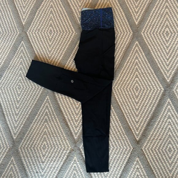 Black Lululemon Leggings Size 4 - Picture 2 of 5